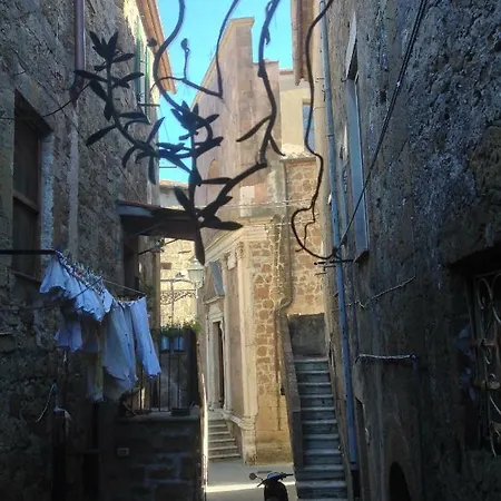 Casa Vicolo Dell'assedio 펜션 *