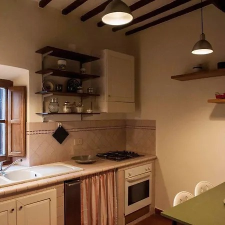 Casa Vicolo Dell'assedio 펜션 *